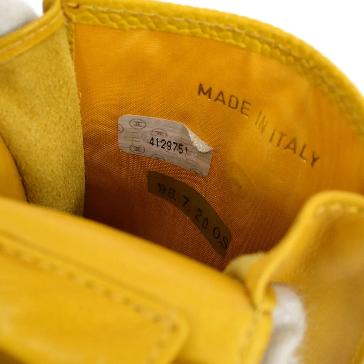 CHANEL 1996-1997 Chain Shoulder Bag Phone Case Yellow Caviar Skin NR14031h