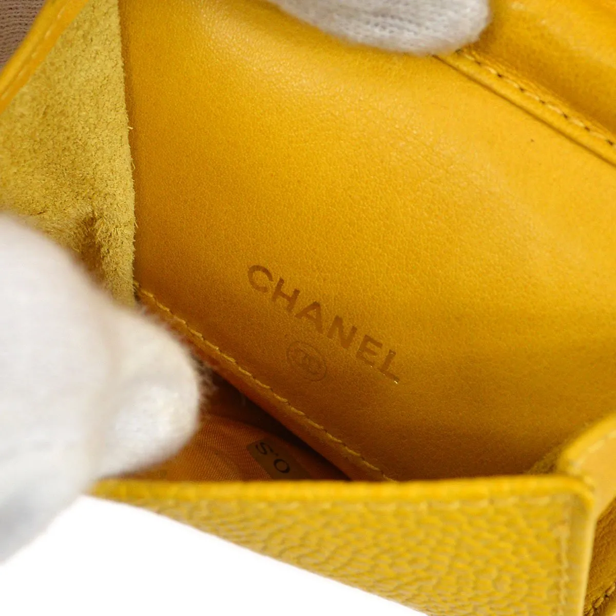 CHANEL 1996-1997 Chain Shoulder Bag Phone Case Yellow Caviar Skin NR14031h