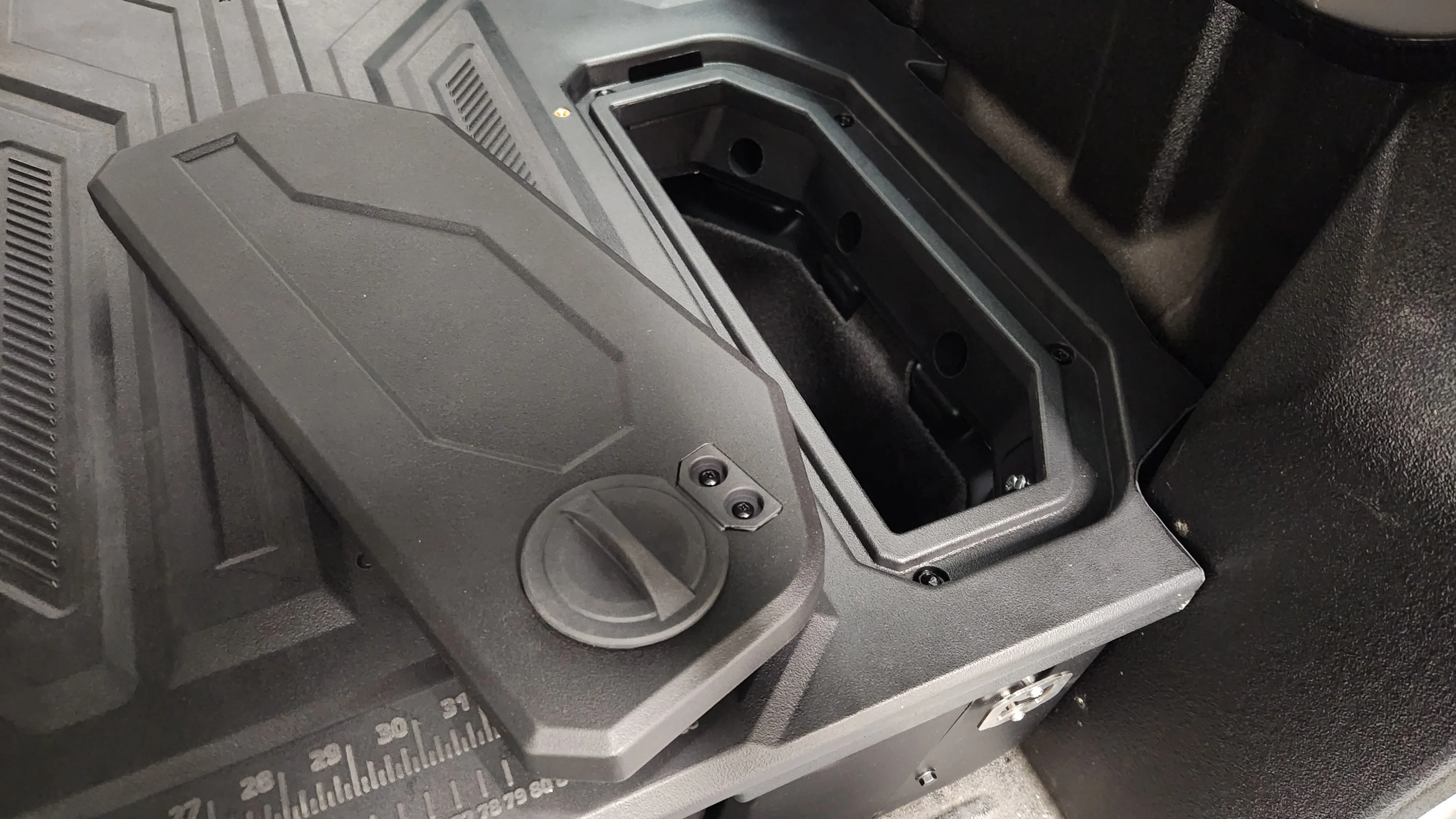 Mazda BT50 DC 2021  Weatherproof Drawer System